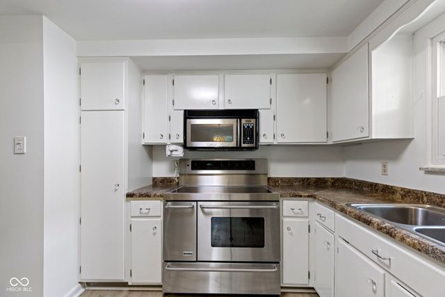 84 Bennett Road, Carmel, IN 46032