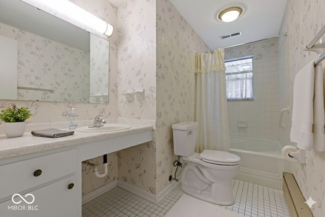 84 Bennett Road, Carmel, IN 46032