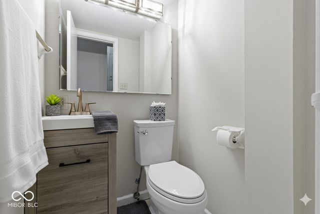 84 Bennett Road, Carmel, IN 46032