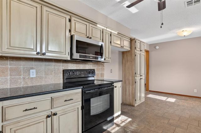 900961 Gibson Place, Chandler, OK 74834