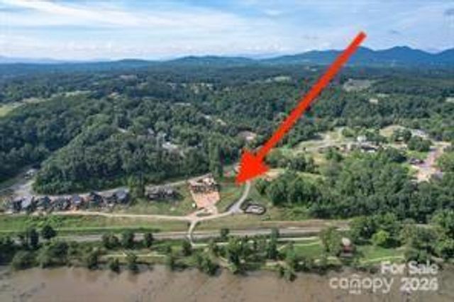 2 River Run 1R, Asheville, NC 28804