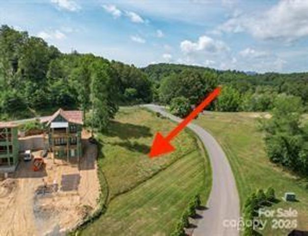 2 River Run 1R, Asheville, NC 28804