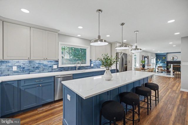 405 MADISON FOREST DR, Herndon, VA 20170