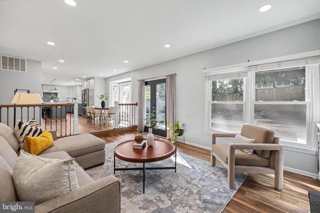 405 MADISON FOREST DR, Herndon, VA 20170