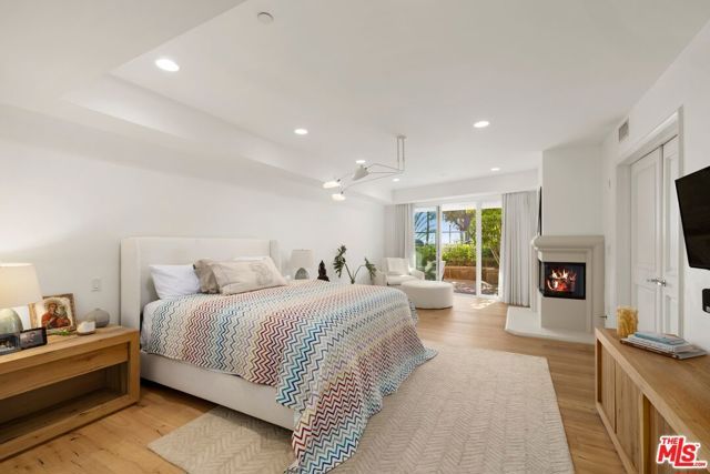 951 Ocean Avenue 102, Santa Monica, CA 90403