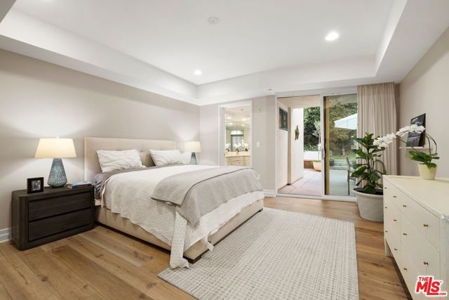 951 Ocean Avenue 102, Santa Monica, CA 90403
