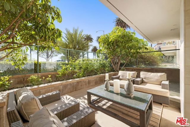 951 Ocean Avenue 102, Santa Monica, CA 90403