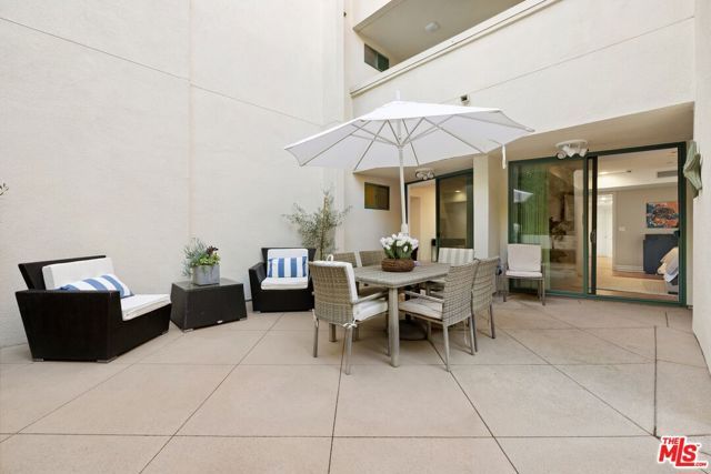 951 Ocean Avenue 102, Santa Monica, CA 90403