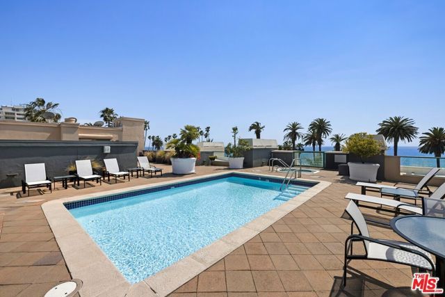 951 Ocean Avenue 102, Santa Monica, CA 90403