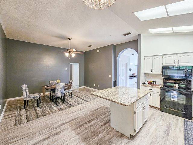 4306 SE 1ST AVENUE, Keystone Heights, FL 32656