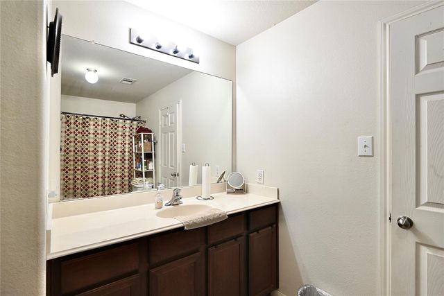 6926 Chessgate Falls Ln, Richmond, TX 77469