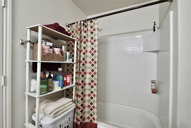 6926 Chessgate Falls Ln, Richmond, TX 77469