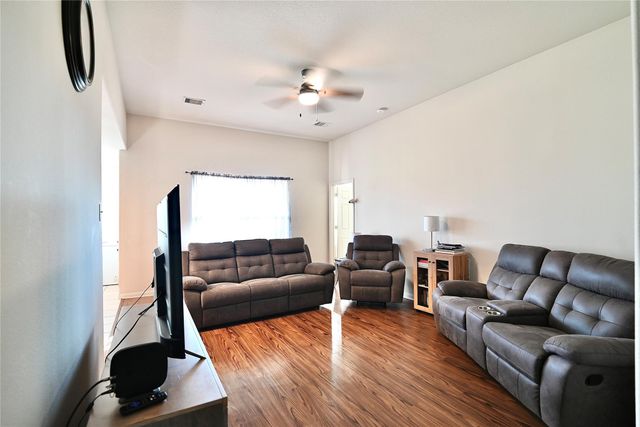 6926 Chessgate Falls Ln, Richmond, TX 77469