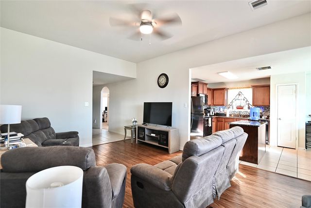 6926 Chessgate Falls Ln, Richmond, TX 77469