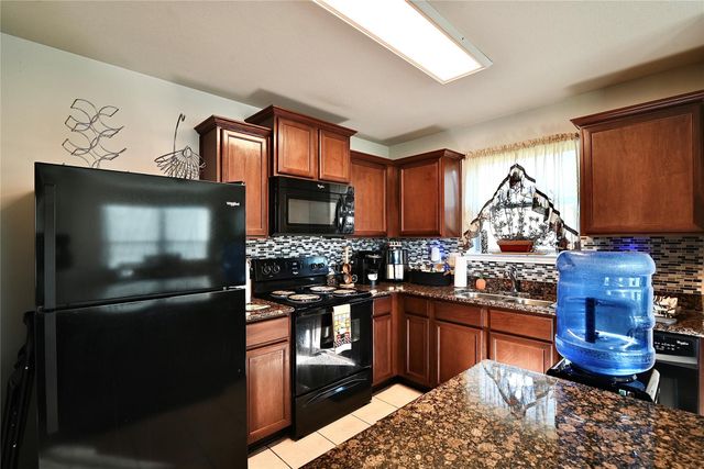 6926 Chessgate Falls Ln, Richmond, TX 77469
