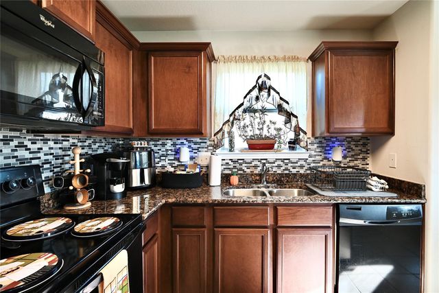 6926 Chessgate Falls Ln, Richmond, TX 77469