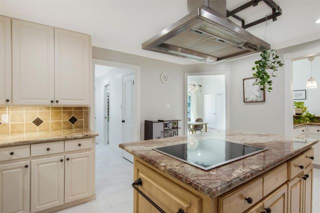 354 Tealwood Drive, Houston, TX 77024