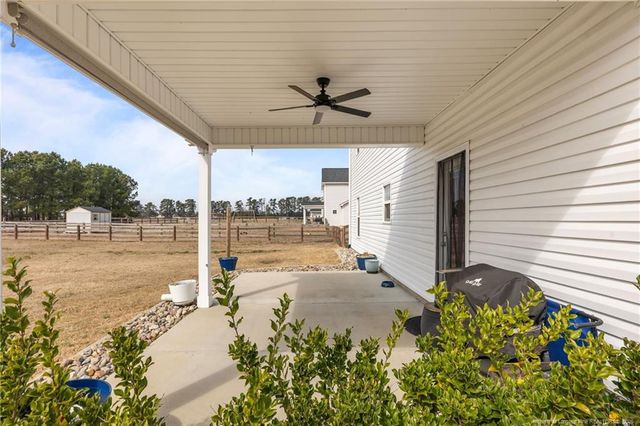 159 Turkey Trot Lane, Raeford, NC 28376