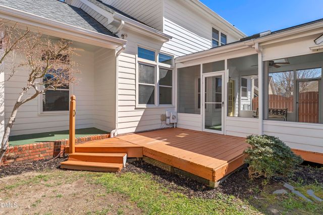 107 Crestpoint Court, Cary, NC 27513