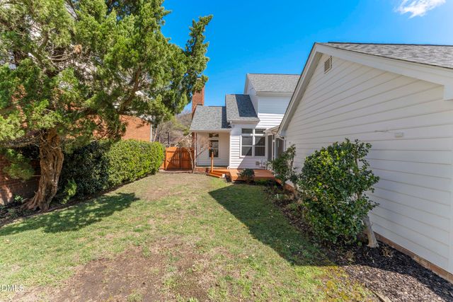 107 Crestpoint Court, Cary, NC 27513