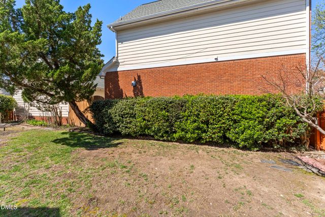 107 Crestpoint Court, Cary, NC 27513