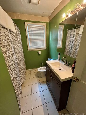 219 N Wright Street, Raeford, NC 28376