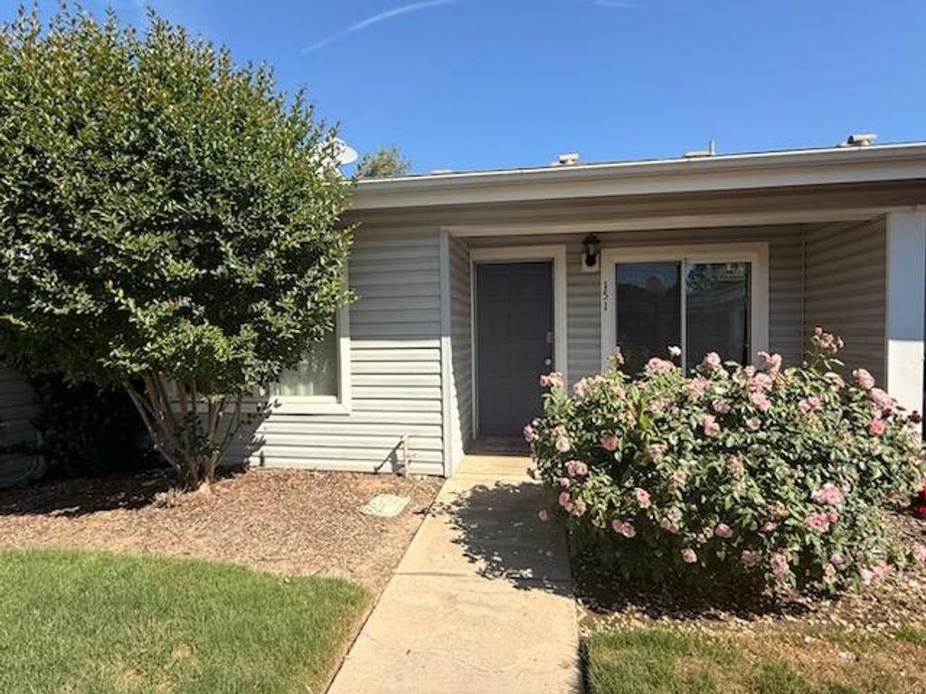 Image 1 of property listing at 303 E Bullard Avenue # 151, Fresno, CA 93710