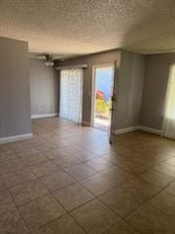 Image 13 of property listing at 303 E Bullard Avenue # 151, Fresno, CA 93710