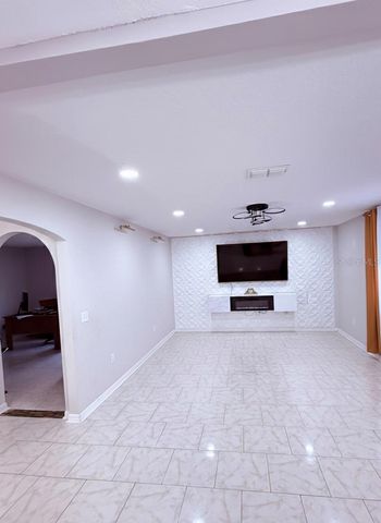 5764 ROYAL HILLS CIRCLE, Winter Haven, FL 33881