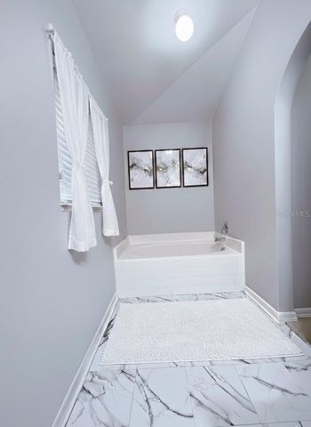 5764 ROYAL HILLS CIRCLE, Winter Haven, FL 33881