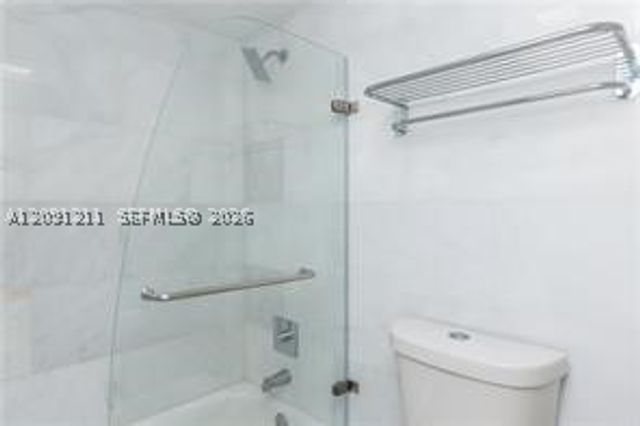 100 Bayview Dr 521, Sunny Isles Beach, FL 33160
