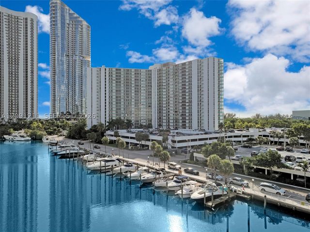 100 Bayview Dr 521, Sunny Isles Beach, FL 33160