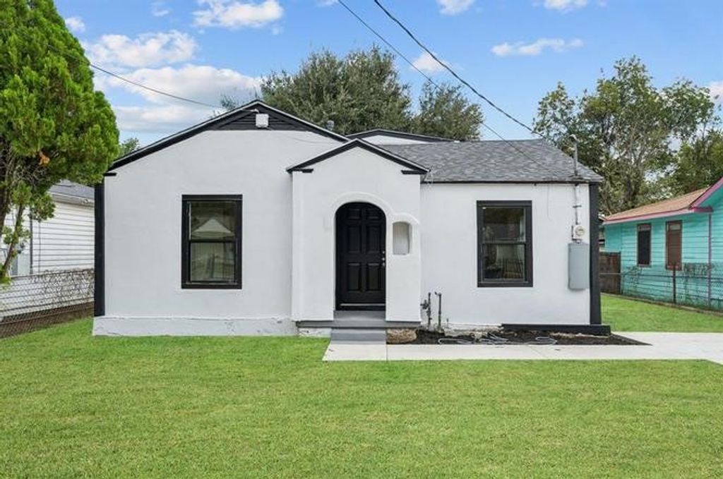 1406 Mentor Avenue, Dallas, TX 75216