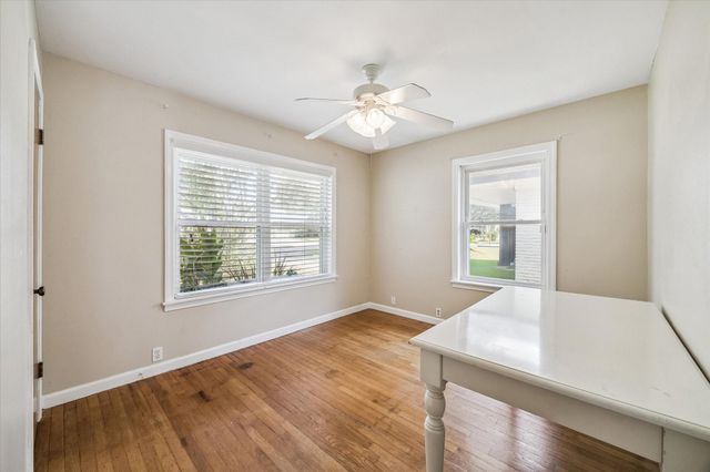 1727 Salford Drive, Houston, TX 77008