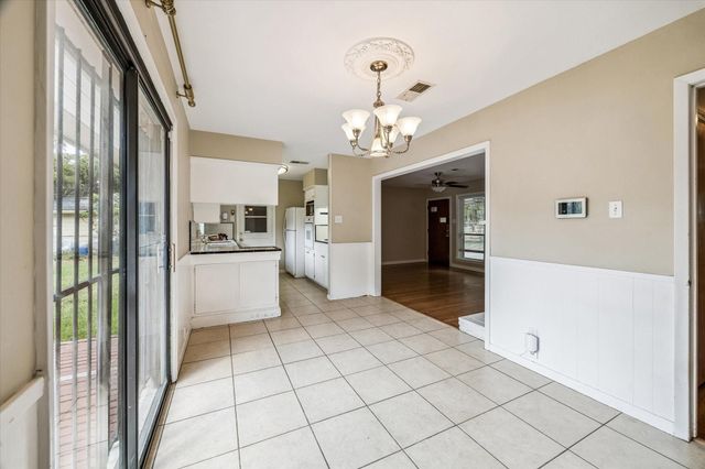 1727 Salford Drive, Houston, TX 77008