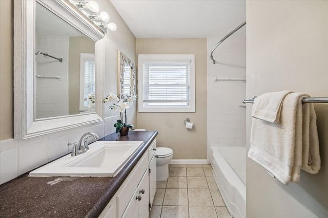 1727 Salford Drive, Houston, TX 77008
