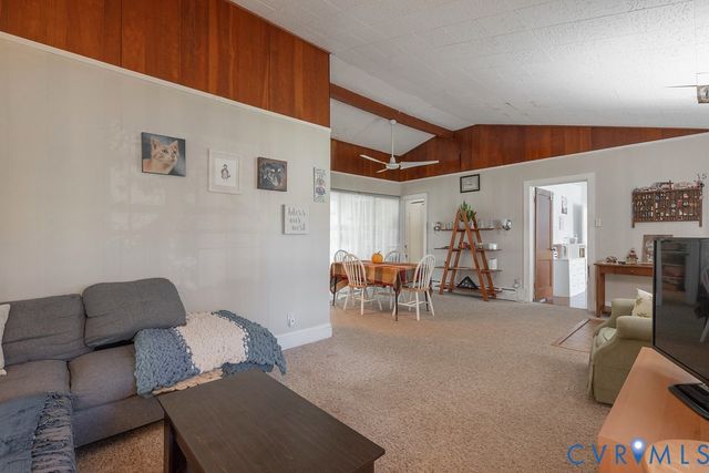 8058 Signal Hill Rd, Mechanicsville, VA 23111