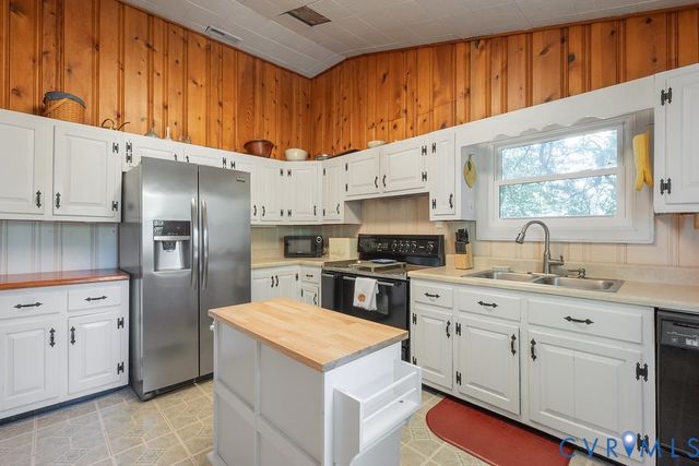 8058 Signal Hill Rd, Mechanicsville, VA 23111