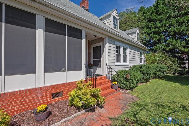 8058 Signal Hill Rd, Mechanicsville, VA 23111