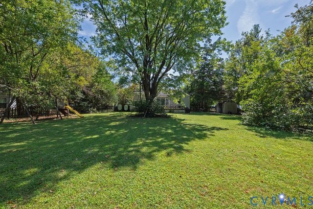 8058 Signal Hill Rd, Mechanicsville, VA 23111