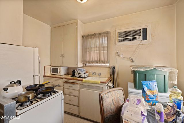 45110 Elm Avenue, Lancaster, CA 93534