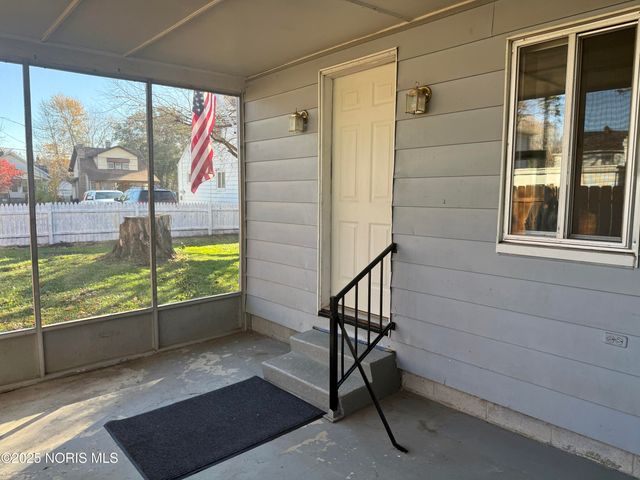 424 Mayberry Street, Toledo, OH 43609