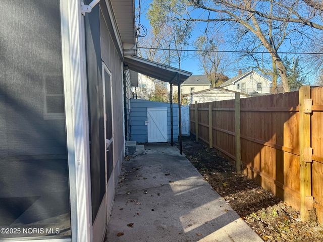 424 Mayberry Street, Toledo, OH 43609