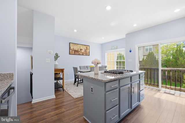 13511 LAVENDER MIST LN, Centreville, VA 20120