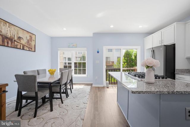 13511 LAVENDER MIST LN, Centreville, VA 20120
