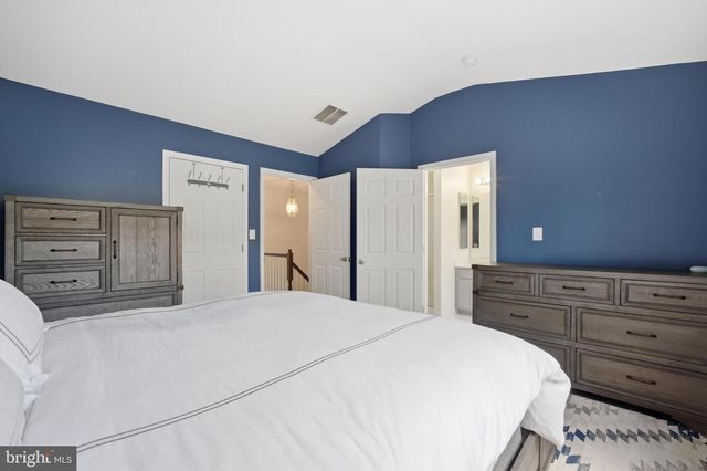 13511 LAVENDER MIST LN, Centreville, VA 20120