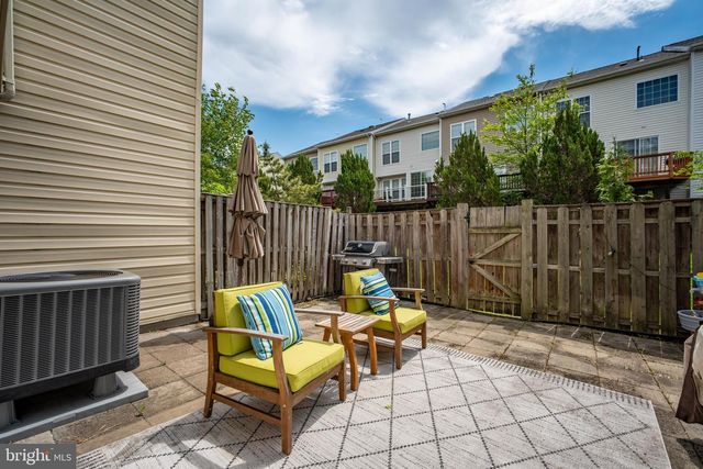 13511 LAVENDER MIST LN, Centreville, VA 20120