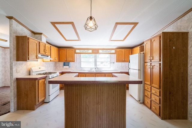 328 CHESTNUT ST, Bainbridge, PA 17502