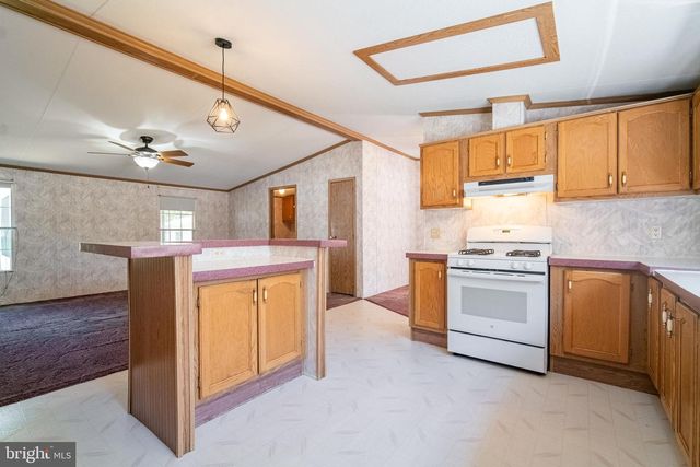 328 CHESTNUT ST, Bainbridge, PA 17502