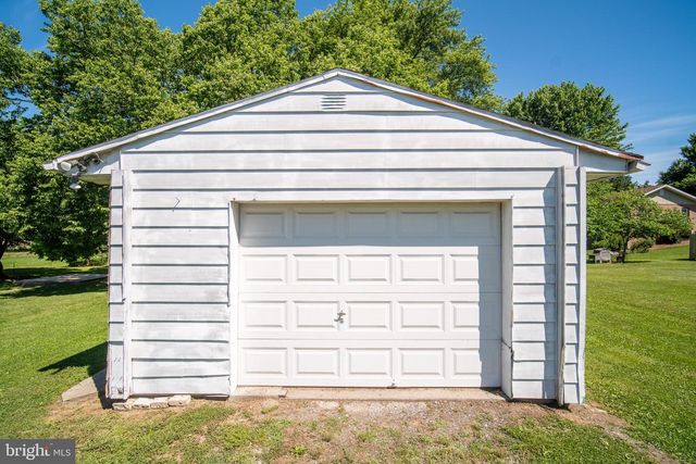 328 CHESTNUT ST, Bainbridge, PA 17502